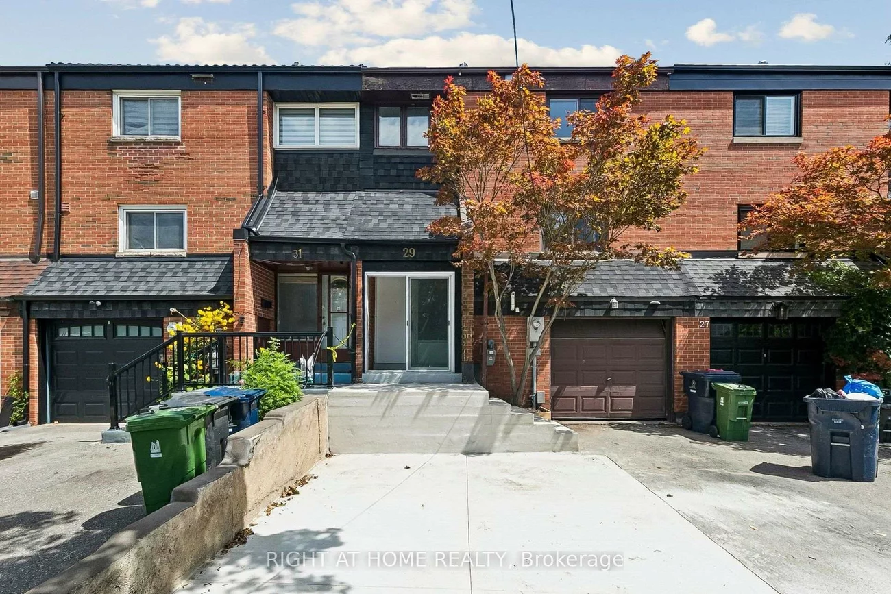 29, Cheatham, Malvern, Toronto