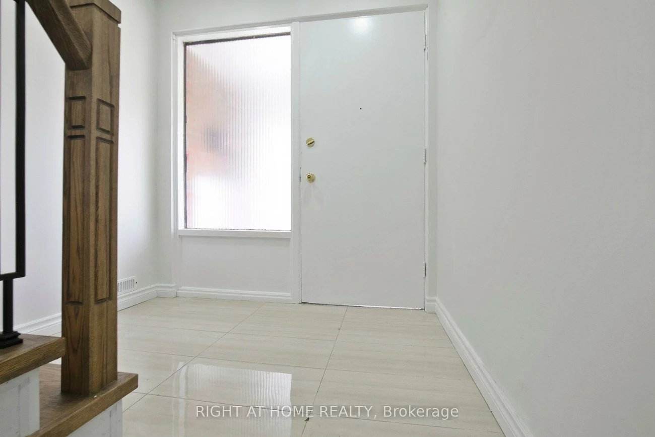 29, Cheatham, Malvern, Toronto