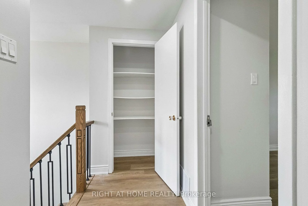 29, Cheatham, Malvern, Toronto
