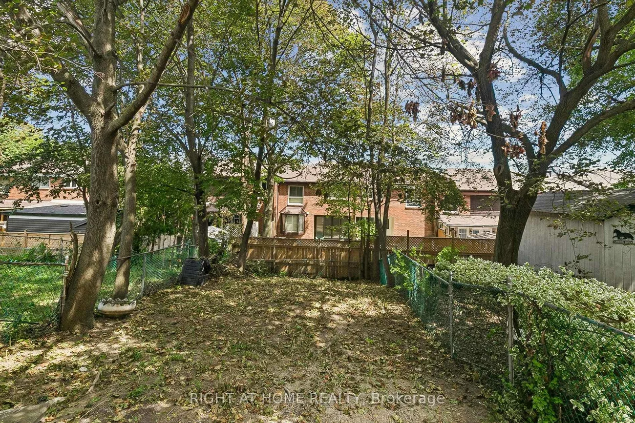 29, Cheatham, Malvern, Toronto