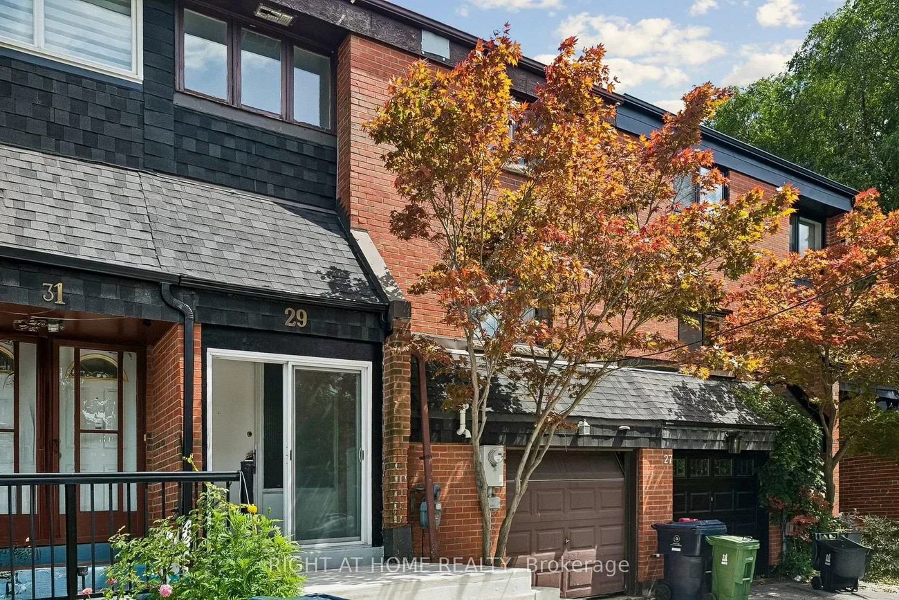 29, Cheatham, Malvern, Toronto