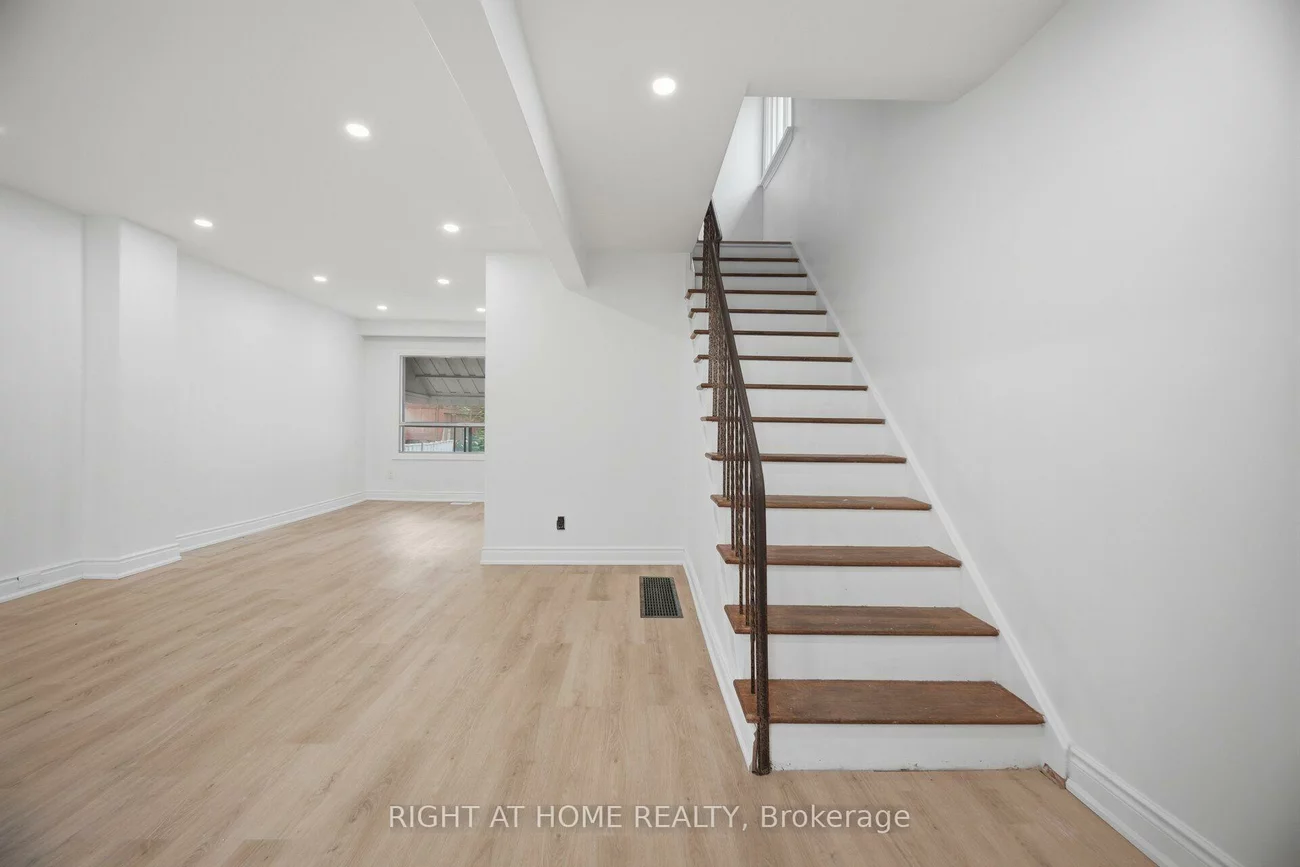 36, Rushley, Bendale, Toronto