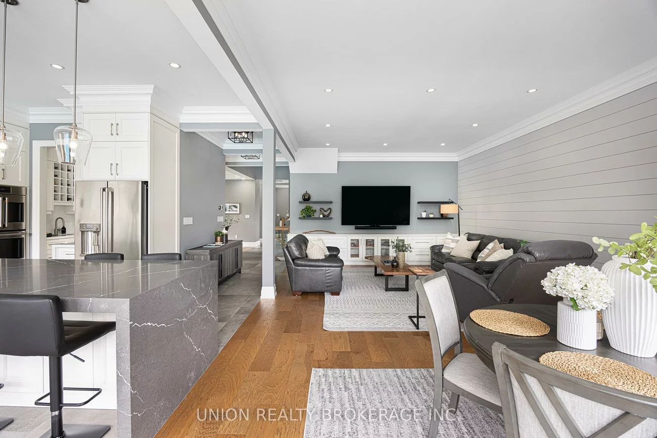 400, Rouge Hills, Rouge E10, Toronto