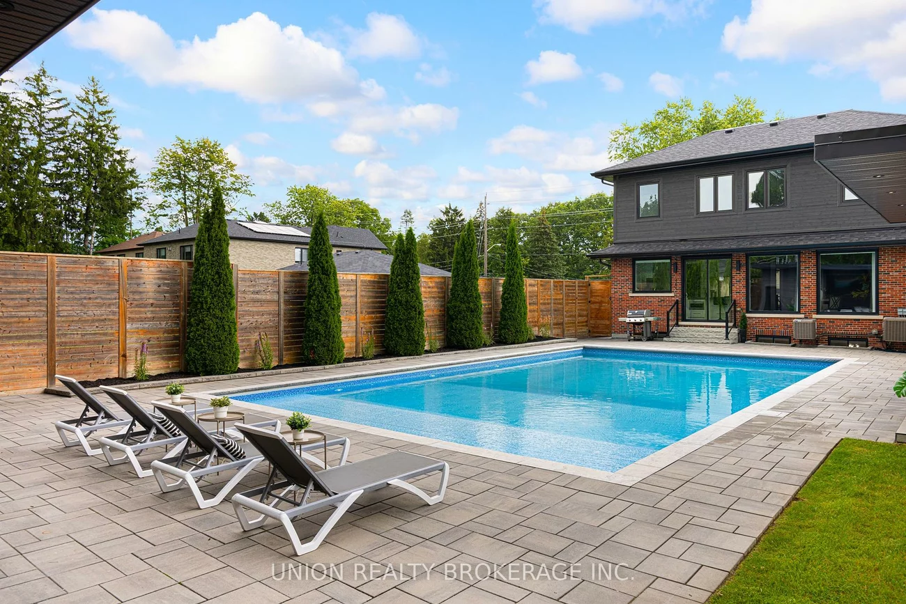 400, Rouge Hills, Rouge E10, Toronto