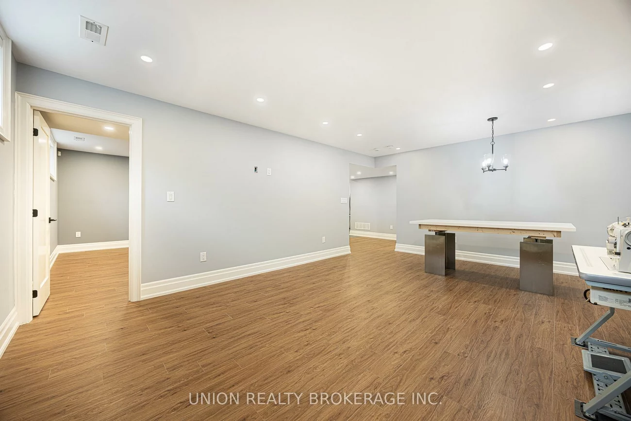 400, Rouge Hills, Rouge E10, Toronto
