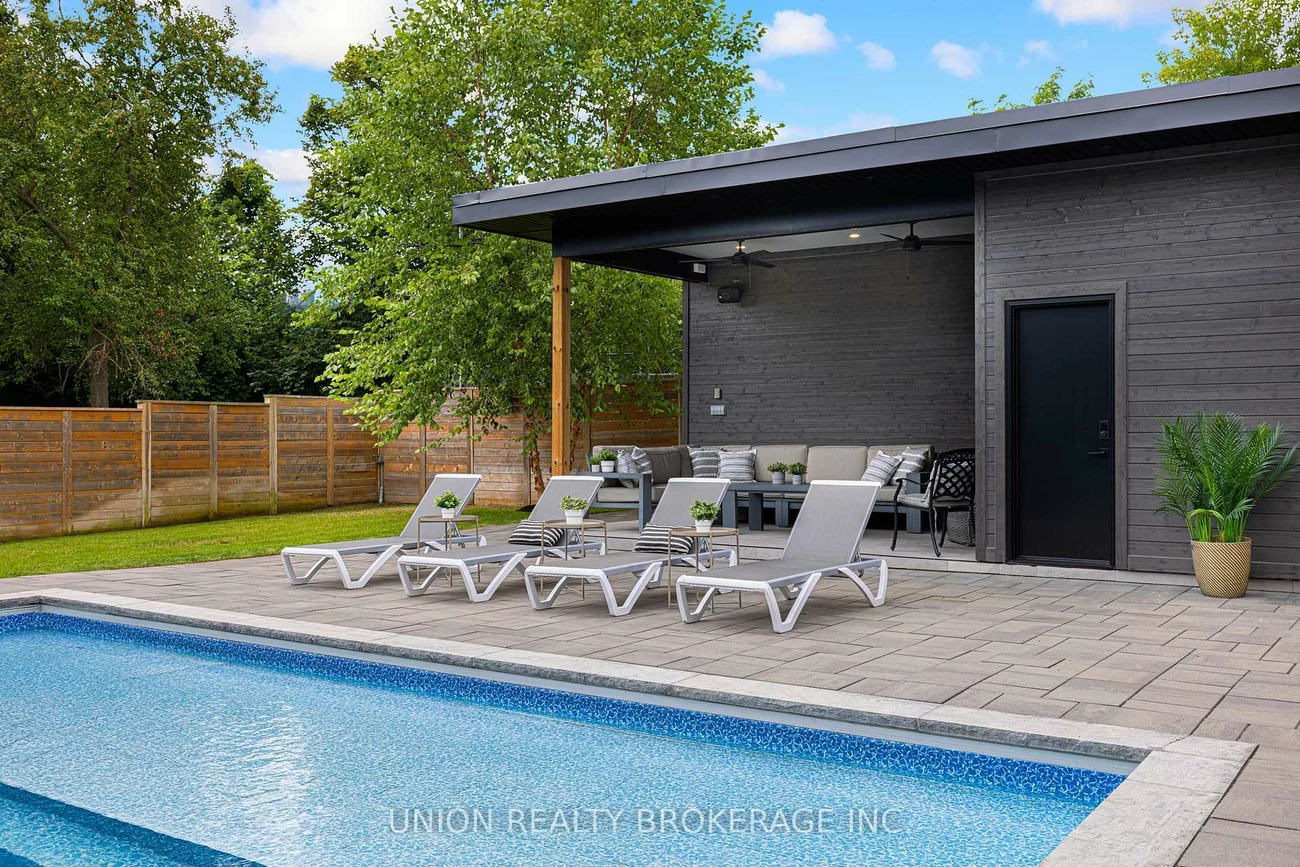 400, Rouge Hills, Rouge E10, Toronto