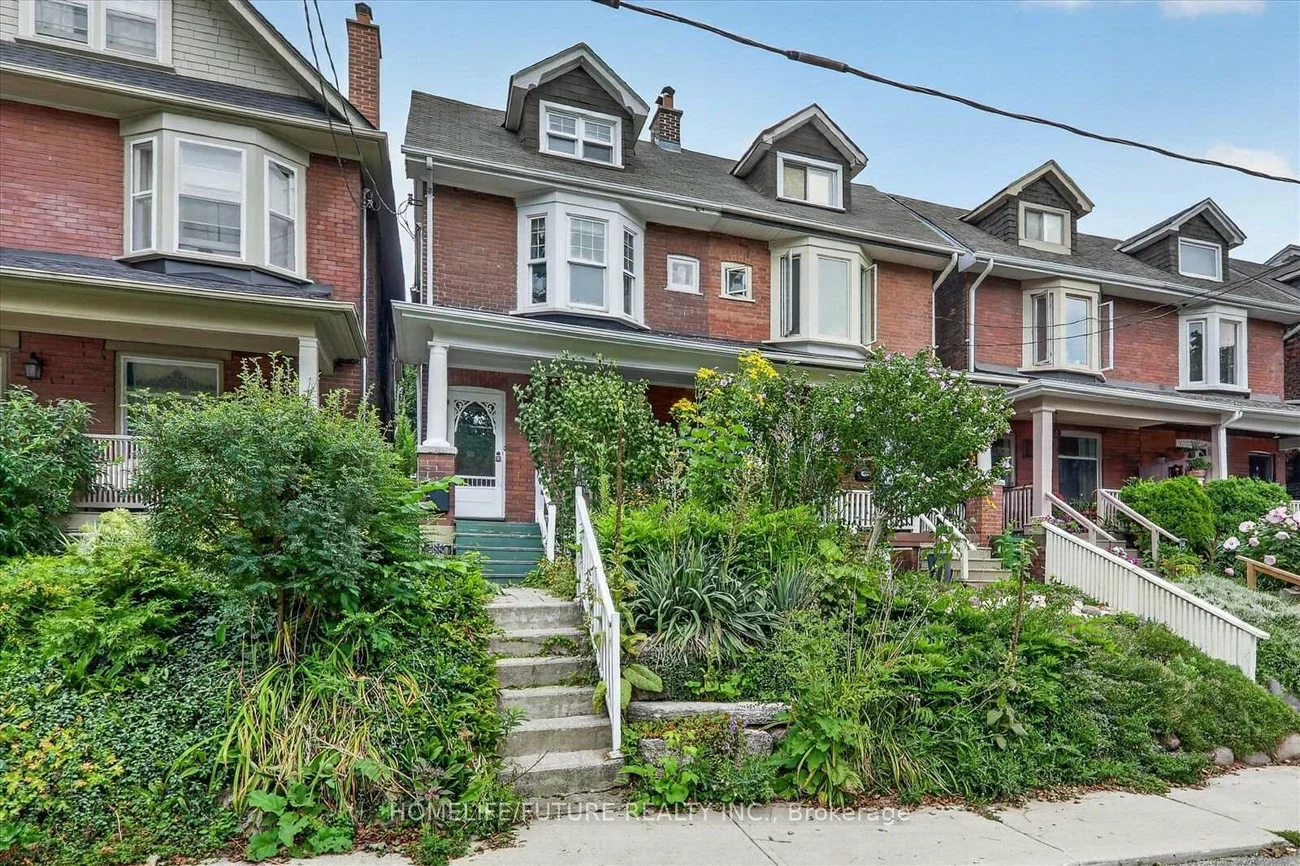 56, Sparkhall, North Riverdale, Toronto