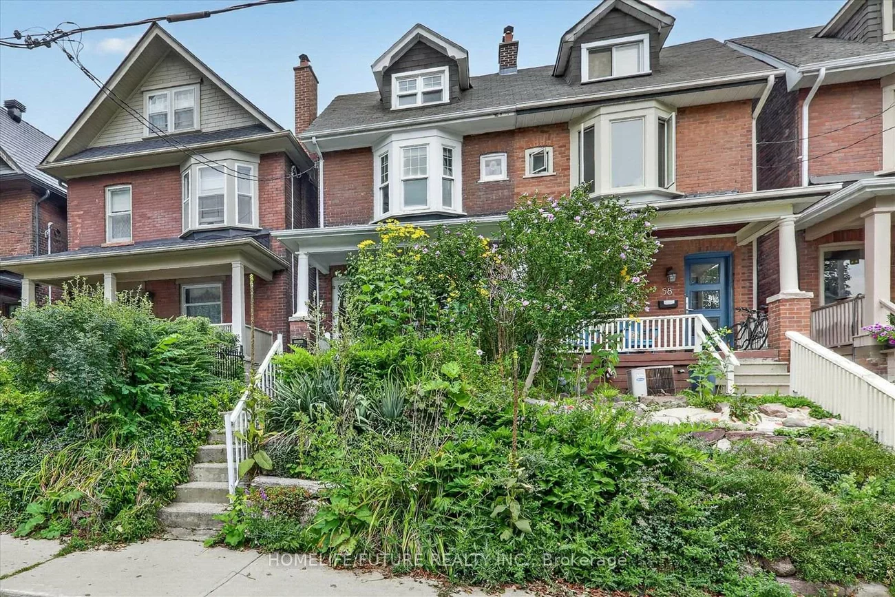 56, Sparkhall, North Riverdale, Toronto