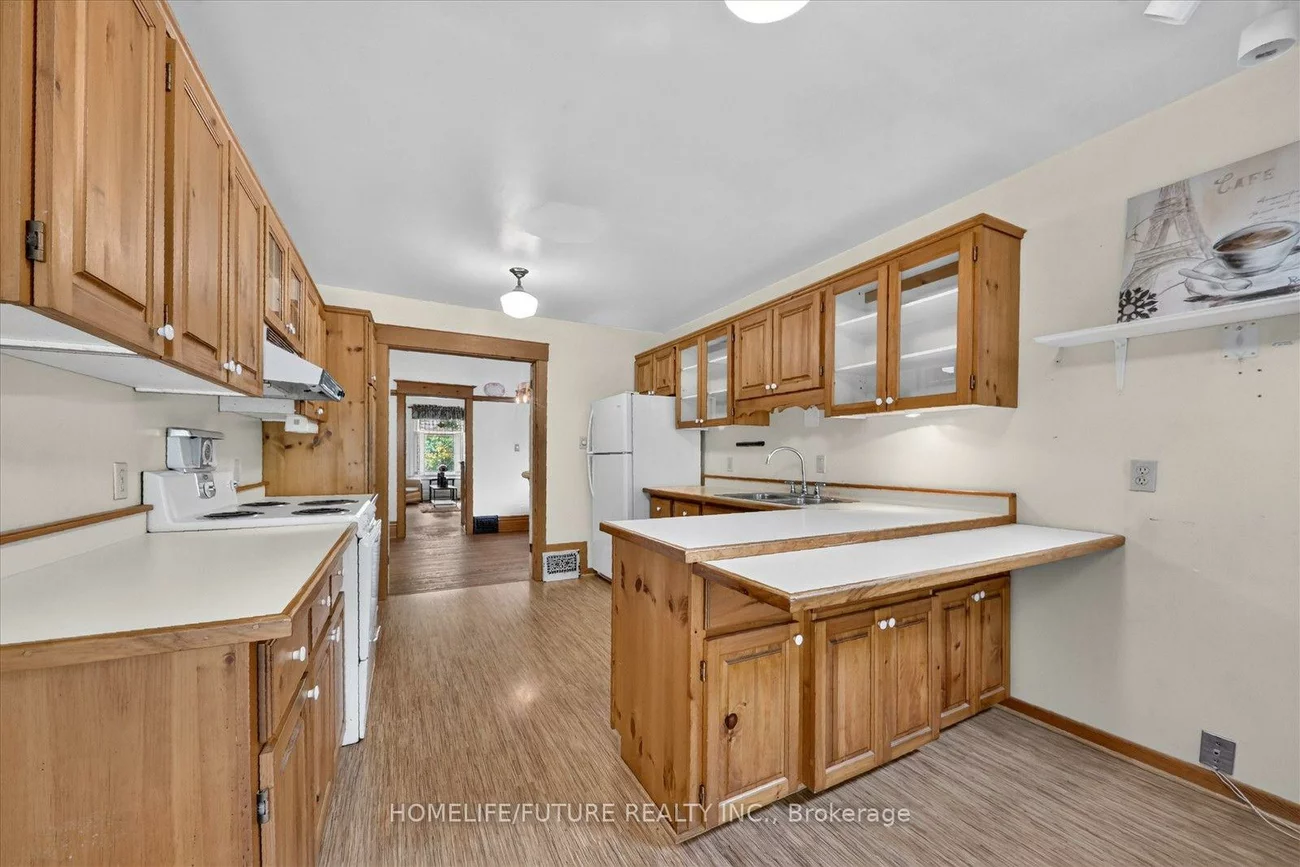 56, Sparkhall, North Riverdale, Toronto