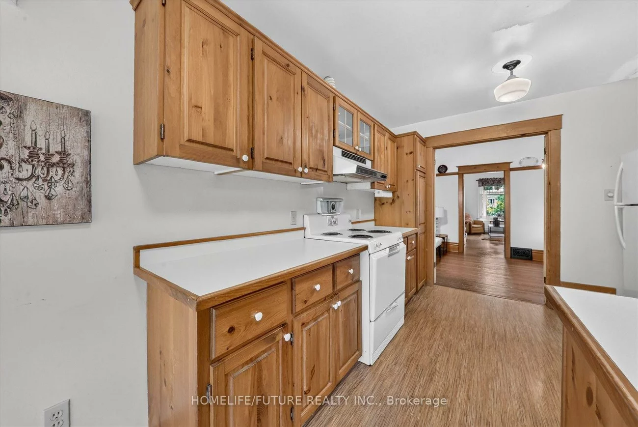 56, Sparkhall, North Riverdale, Toronto