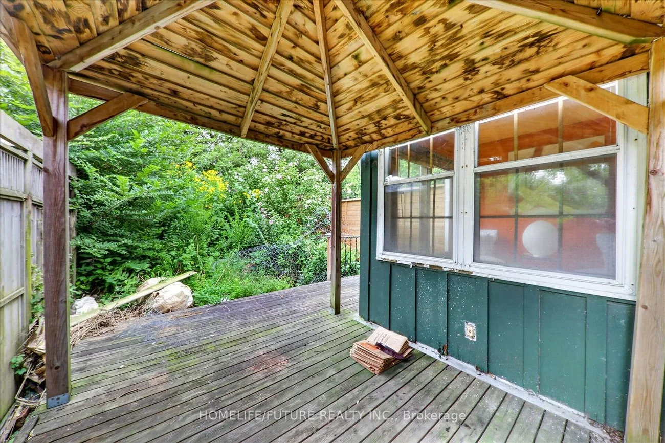 56, Sparkhall, North Riverdale, Toronto