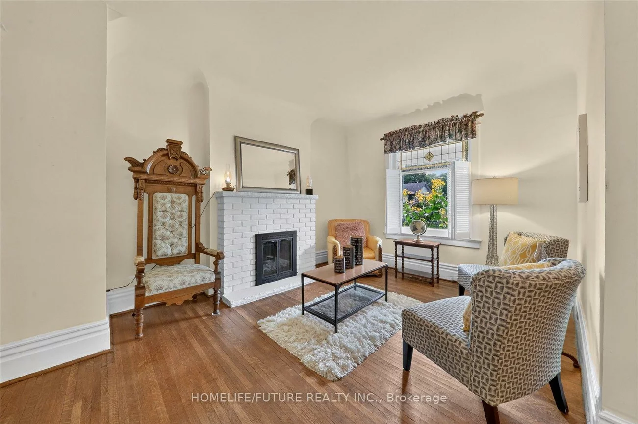 56, Sparkhall, North Riverdale, Toronto
