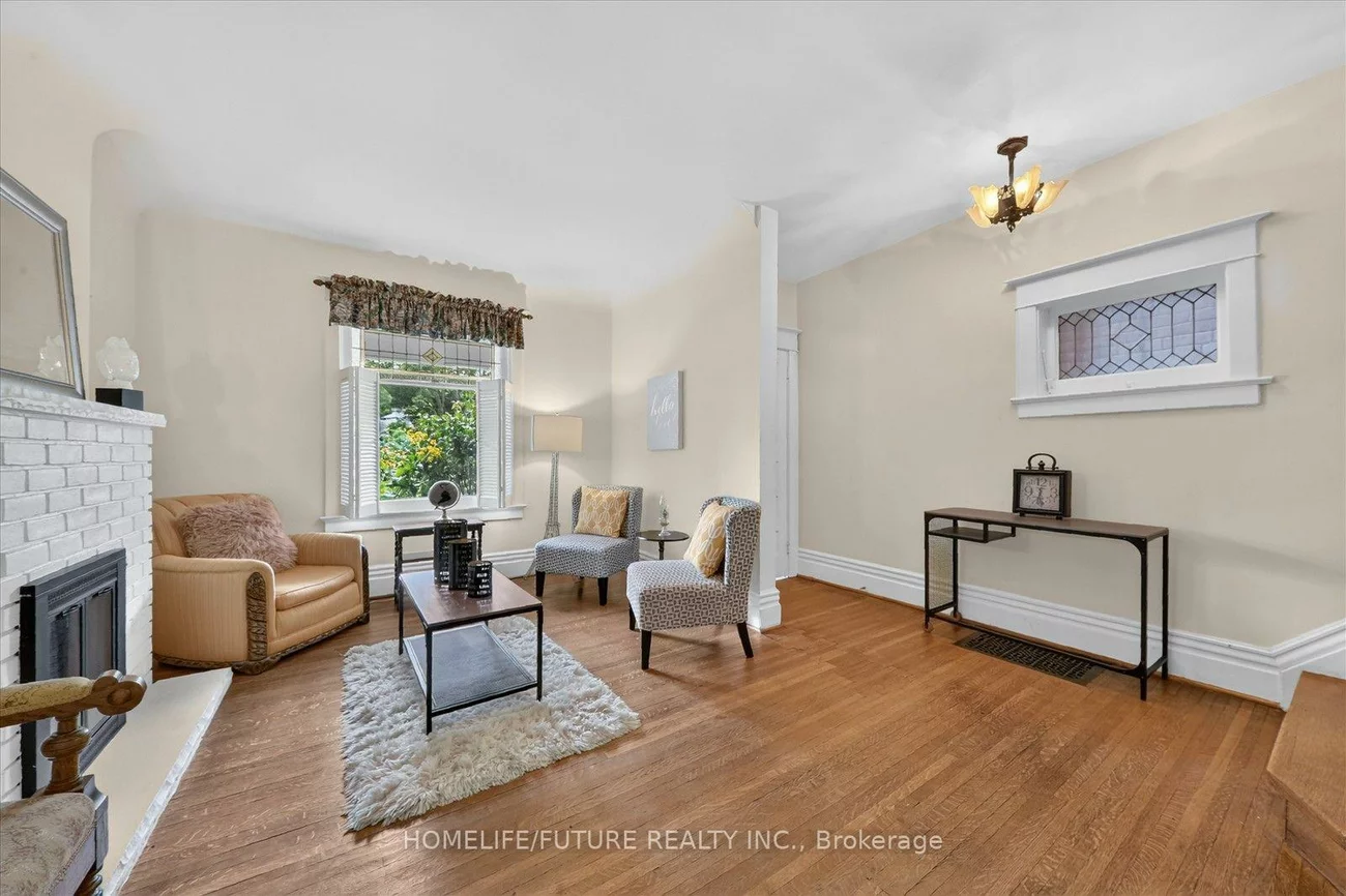 56, Sparkhall, North Riverdale, Toronto