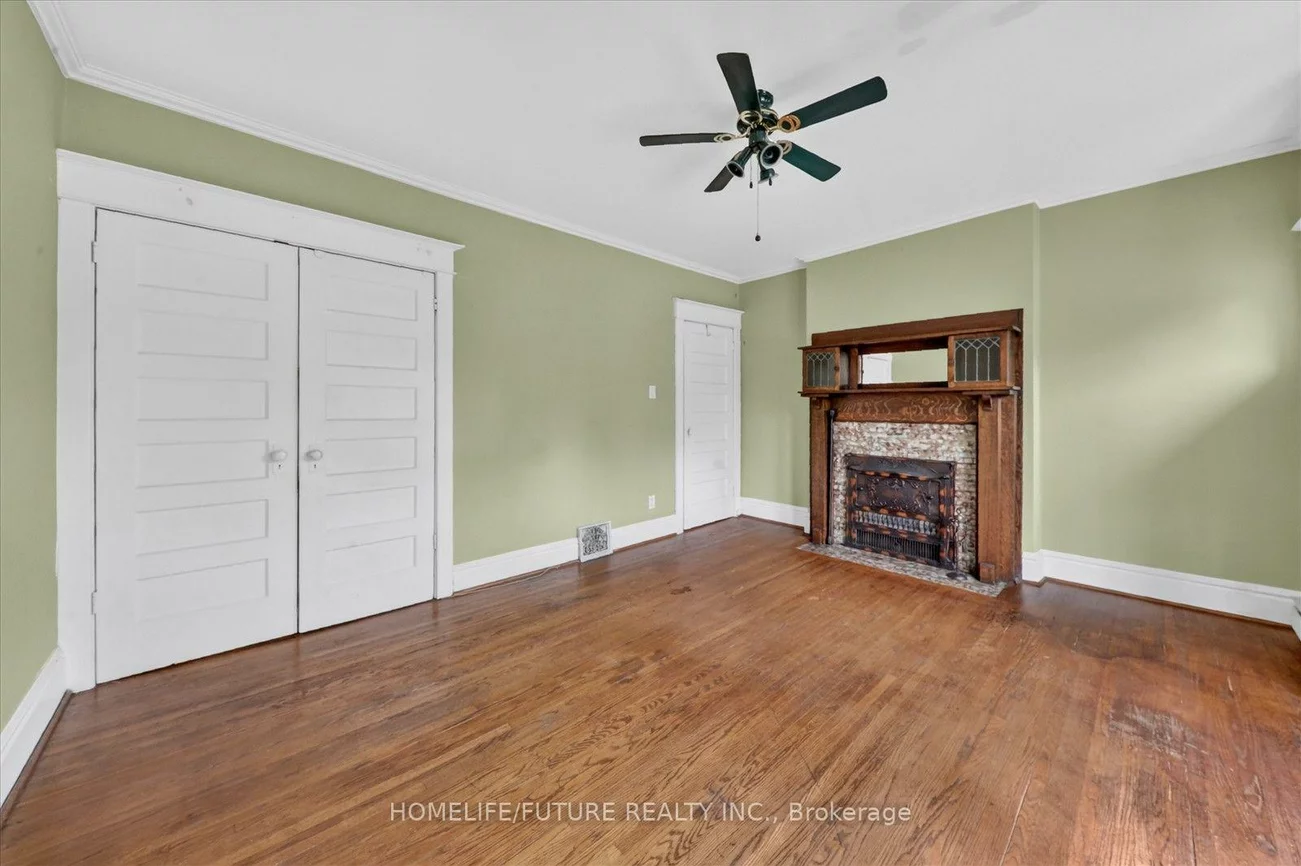 56, Sparkhall, North Riverdale, Toronto