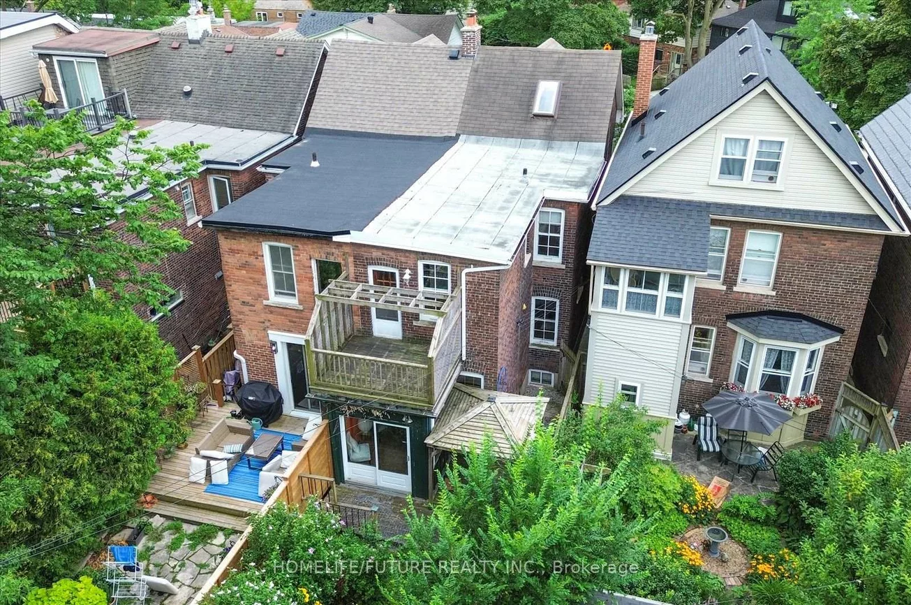56, Sparkhall, North Riverdale, Toronto