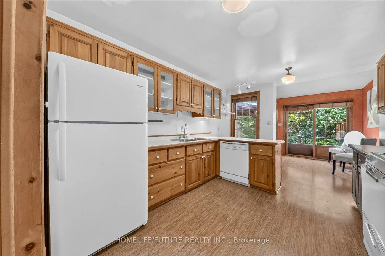 56, Sparkhall, North Riverdale, Toronto
