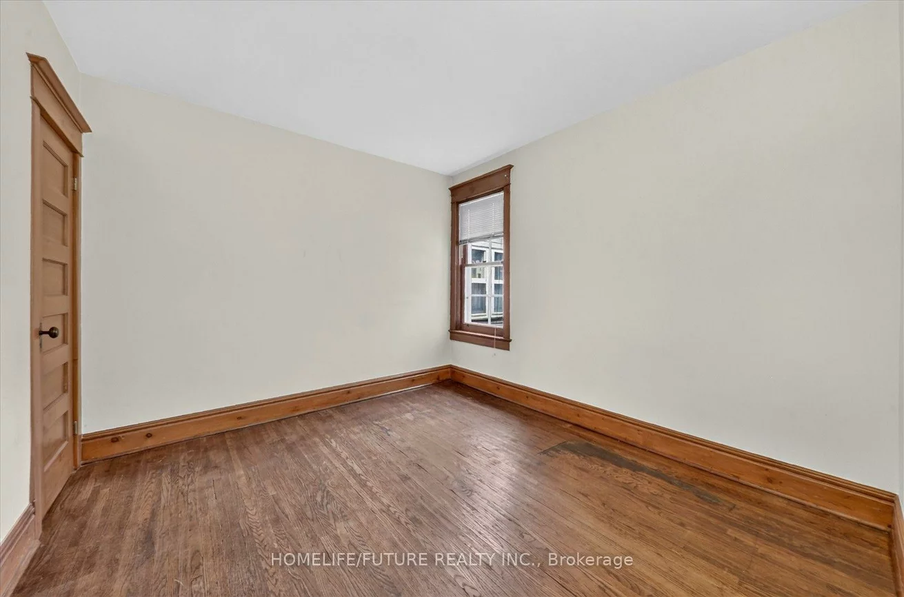 56, Sparkhall, North Riverdale, Toronto