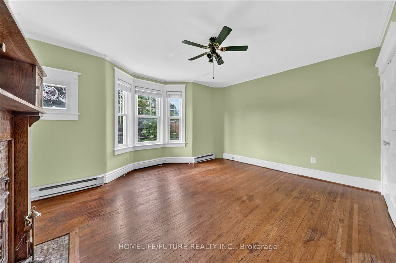 56, Sparkhall, North Riverdale, Toronto