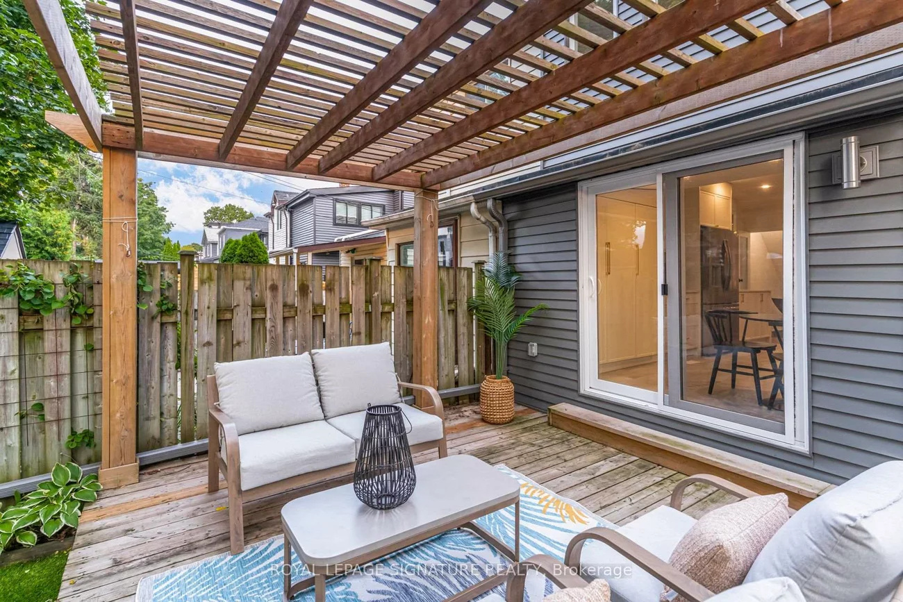 222, Queensdale, Danforth Village-East York, Toronto