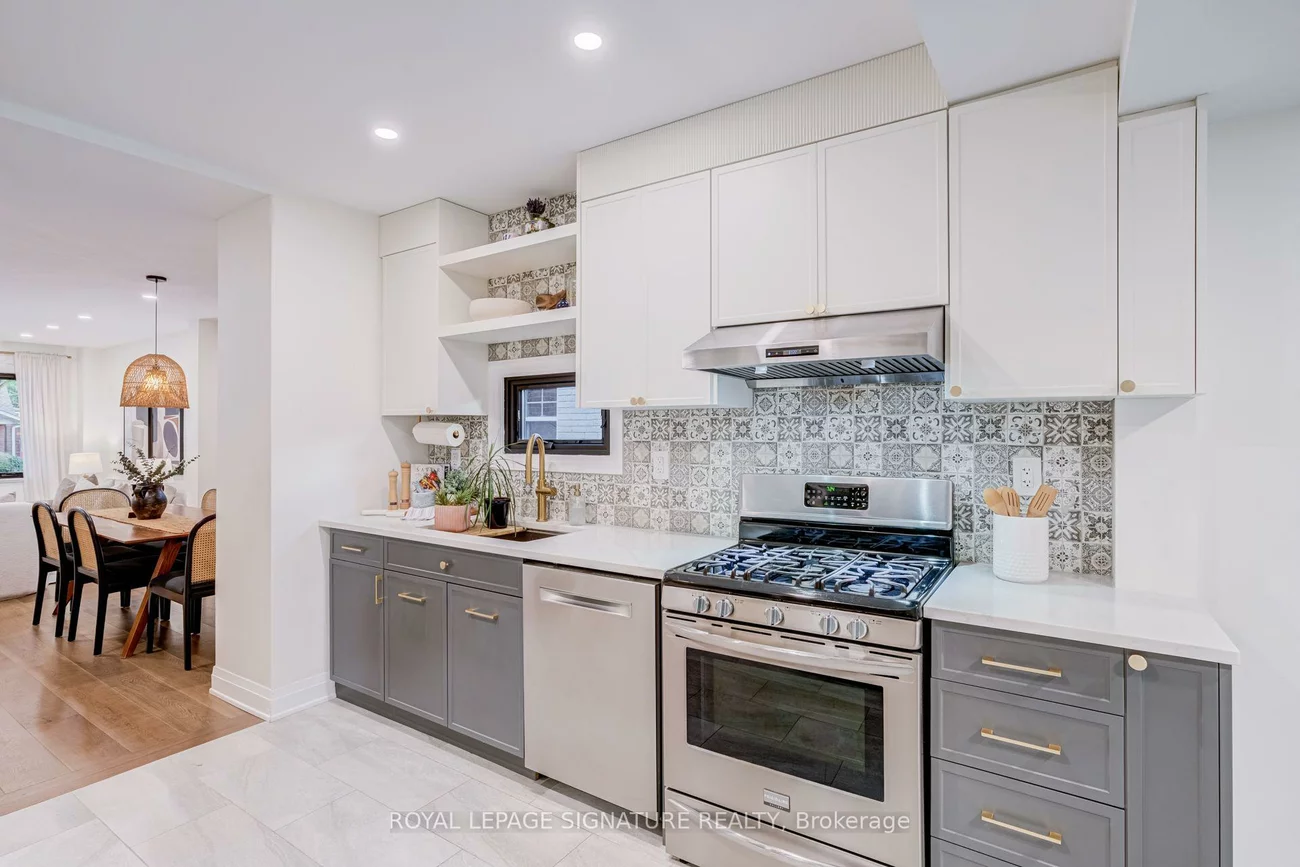222, Queensdale, Danforth Village-East York, Toronto