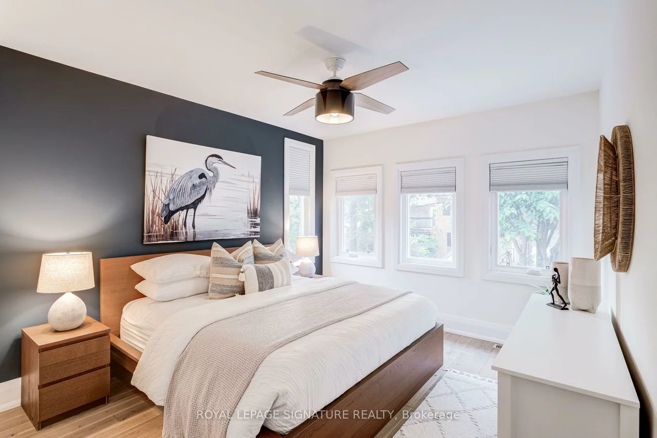 222, Queensdale, Danforth Village-East York, Toronto