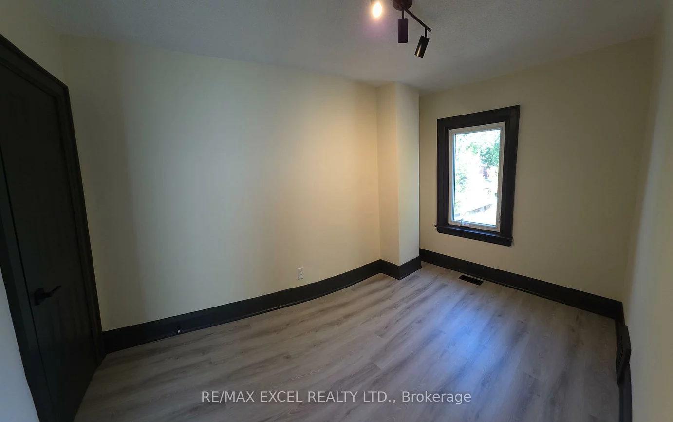 171, Langford, Danforth Village-East York, Toronto