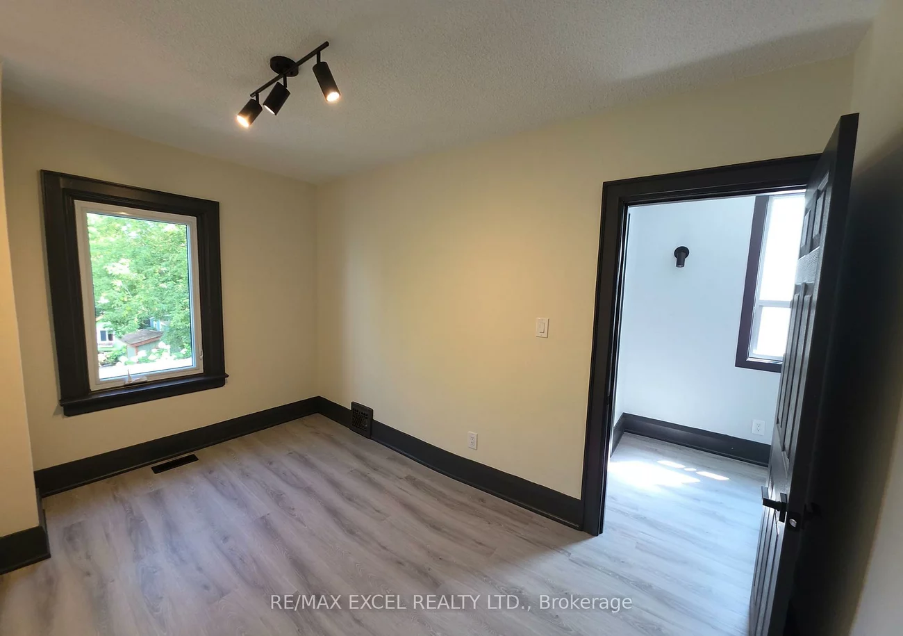 171, Langford, Danforth Village-East York, Toronto