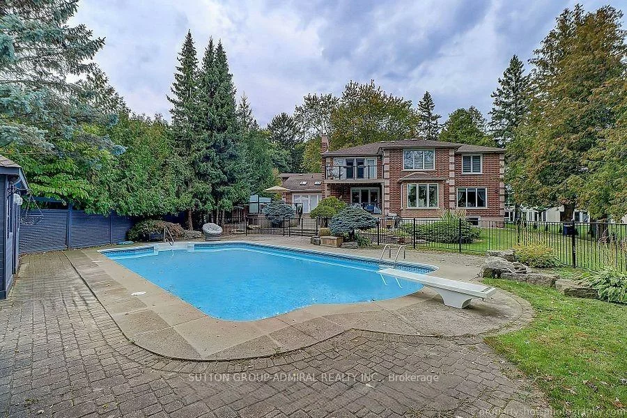 48, Meadowcliffe, Cliffcrest, Toronto