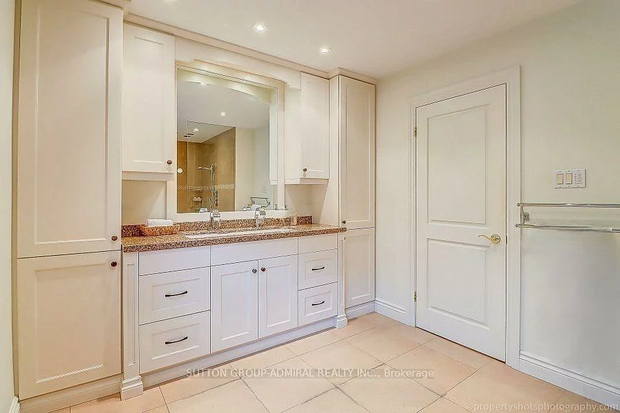 48, Meadowcliffe, Cliffcrest, Toronto