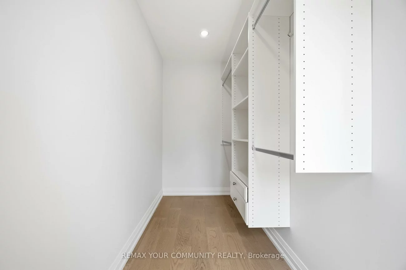 20, Castille, Wexford-Maryvale, Toronto