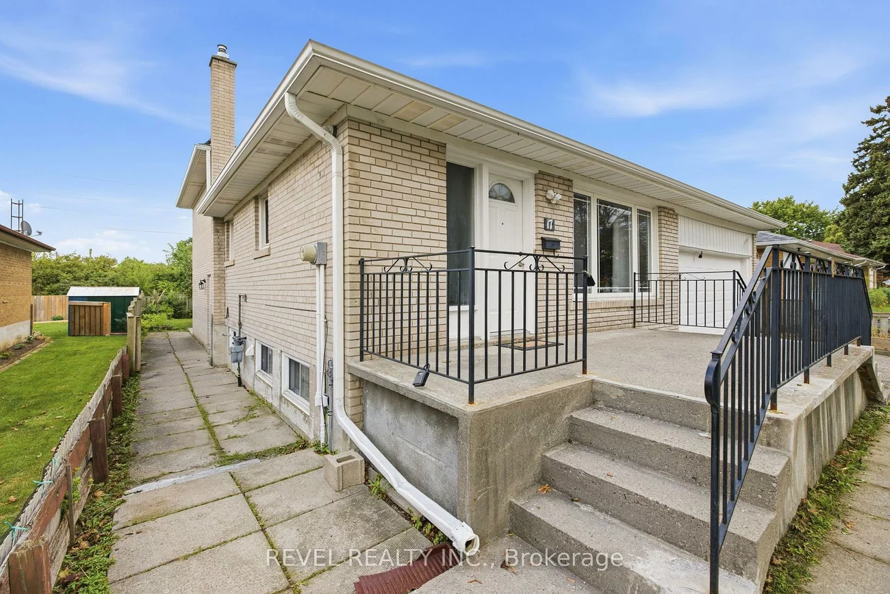 17, Amberjack, Woburn, Toronto