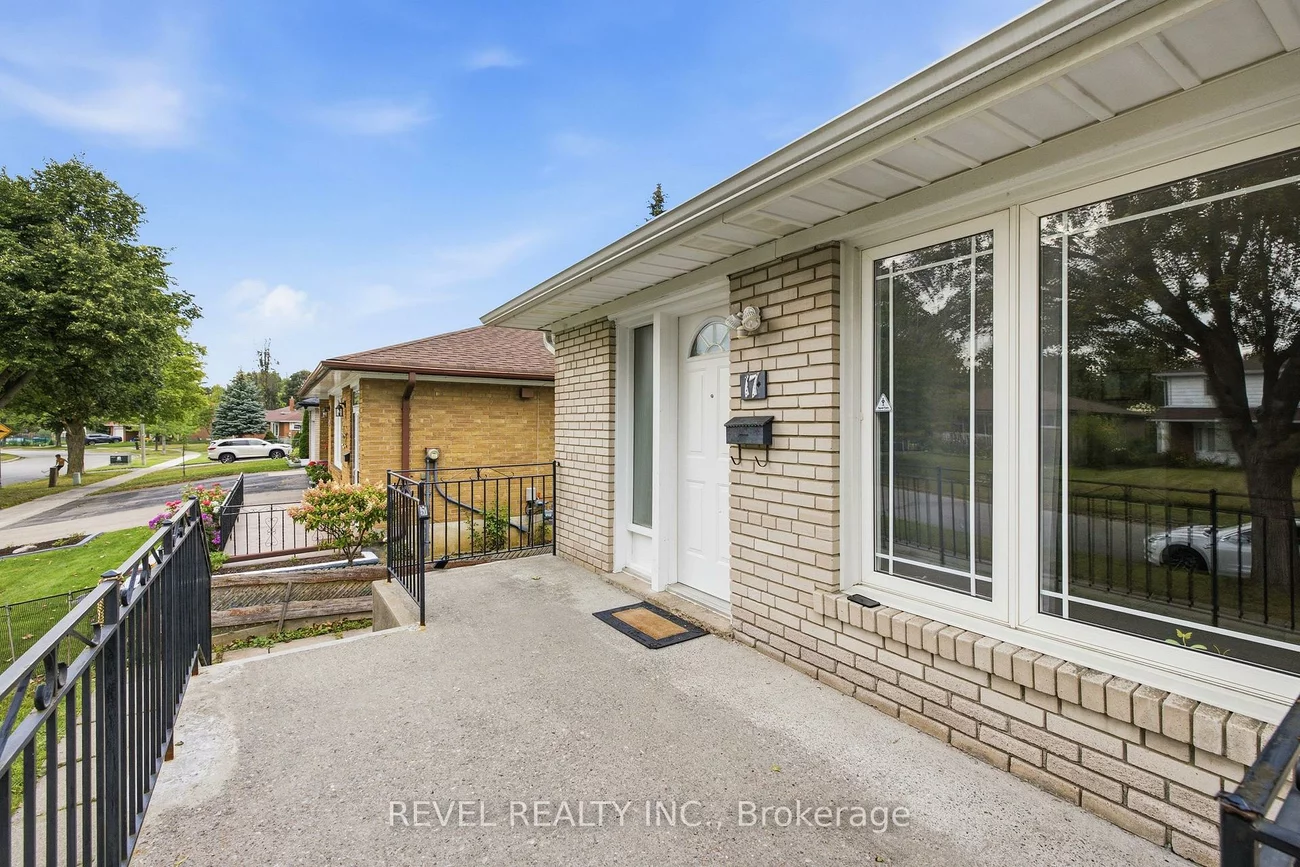 17, Amberjack, Woburn, Toronto