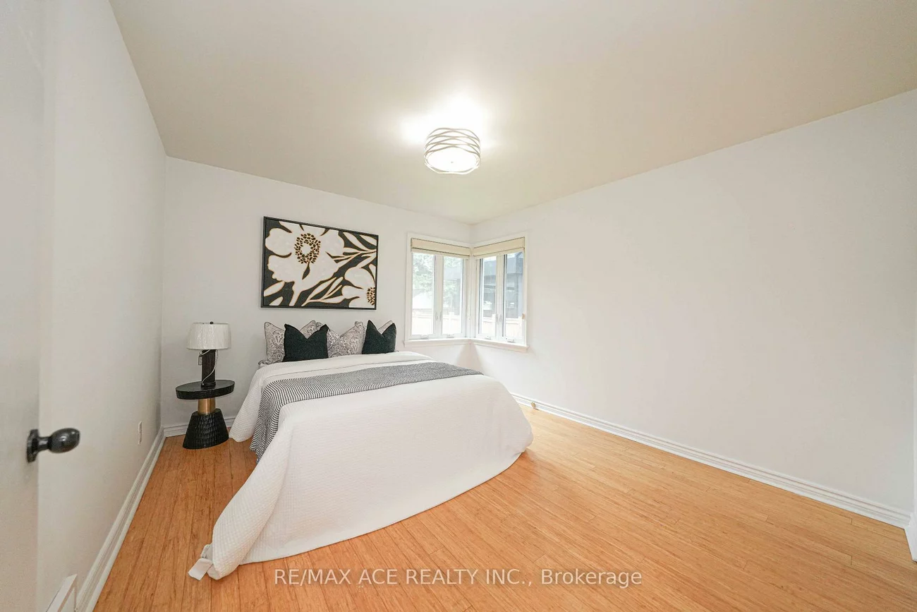59, Lilian, Wexford-Maryvale, Toronto