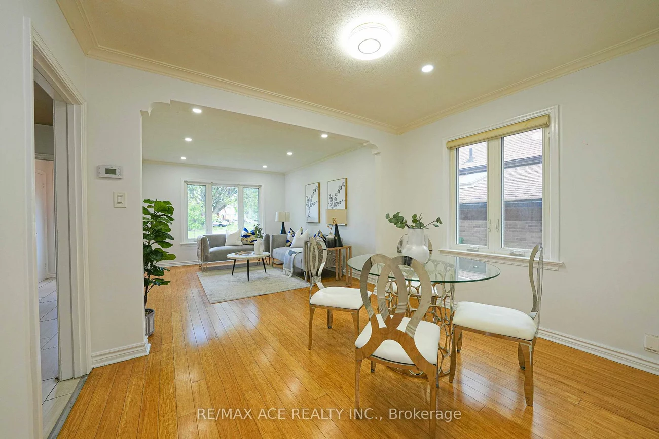 59, Lilian, Wexford-Maryvale, Toronto