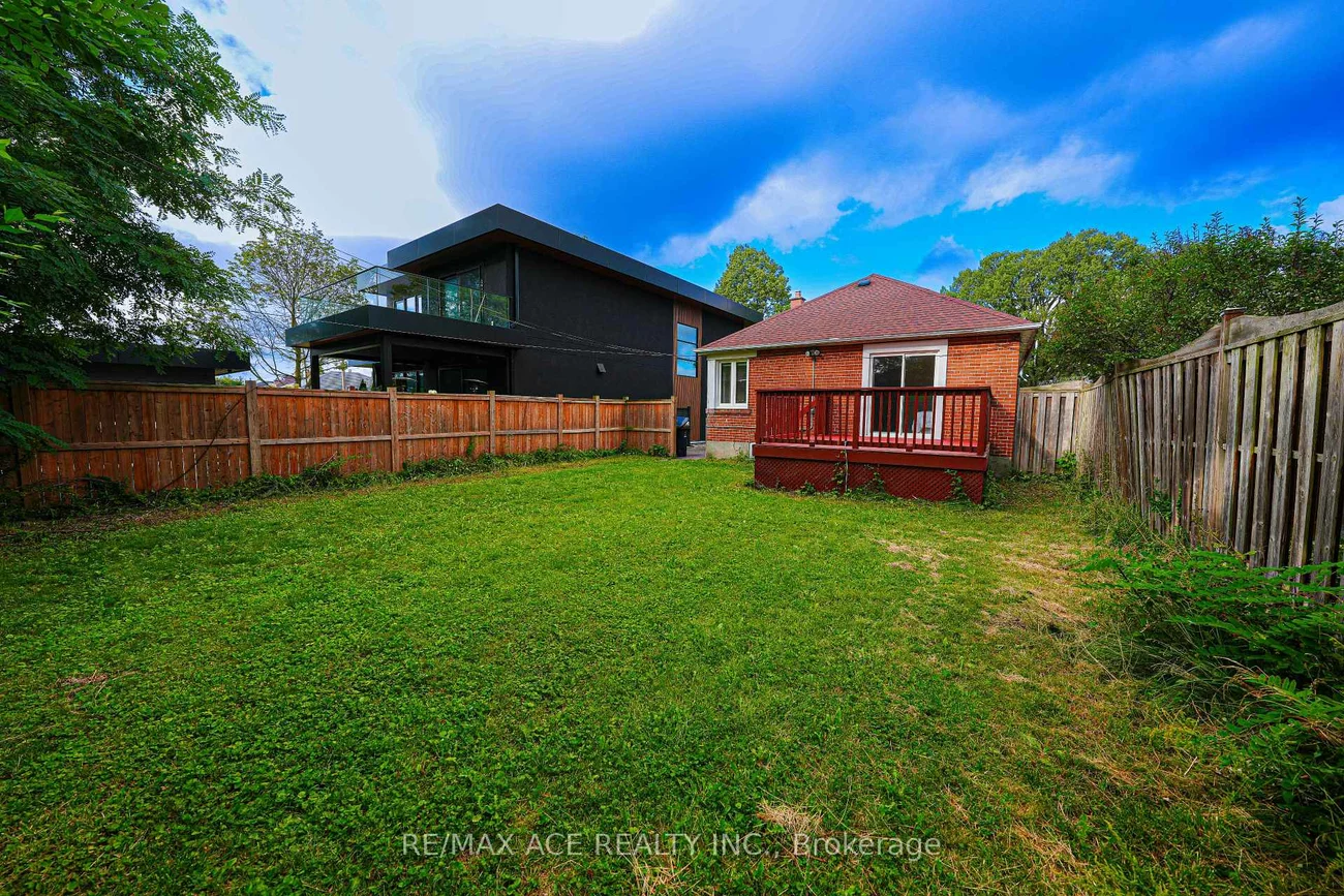 59, Lilian, Wexford-Maryvale, Toronto