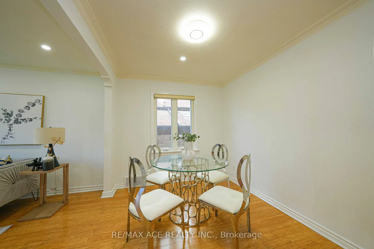59, Lilian, Wexford-Maryvale, Toronto