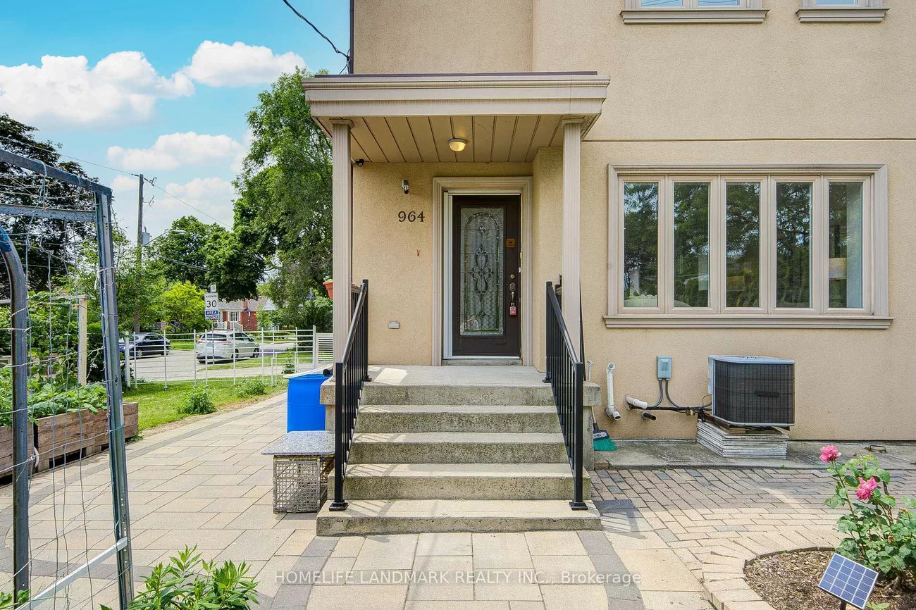 964, Pharmacy, Wexford-Maryvale, Toronto