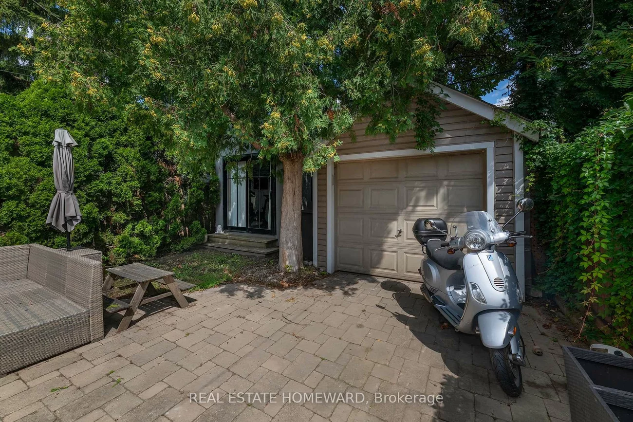 53, Pepler, East York, Toronto