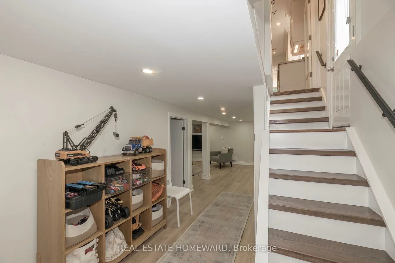 53, Pepler, East York, Toronto