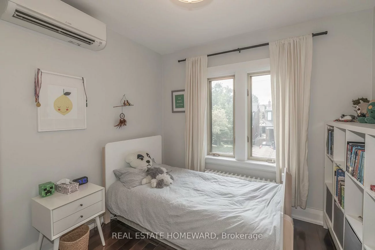 53, Pepler, East York, Toronto