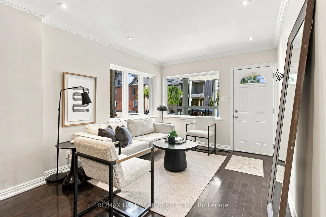 76, Pape, South Riverdale, Toronto