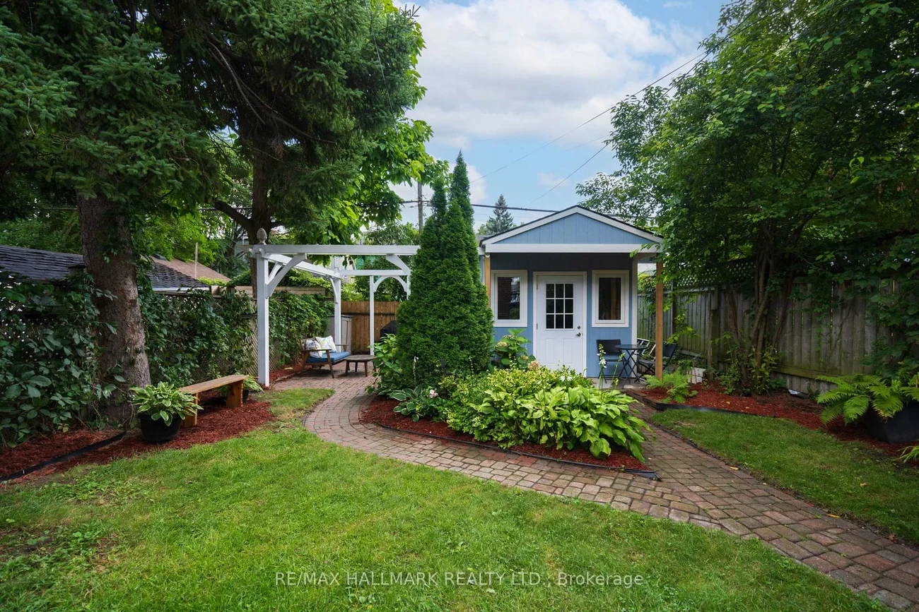 76, Pape, South Riverdale, Toronto