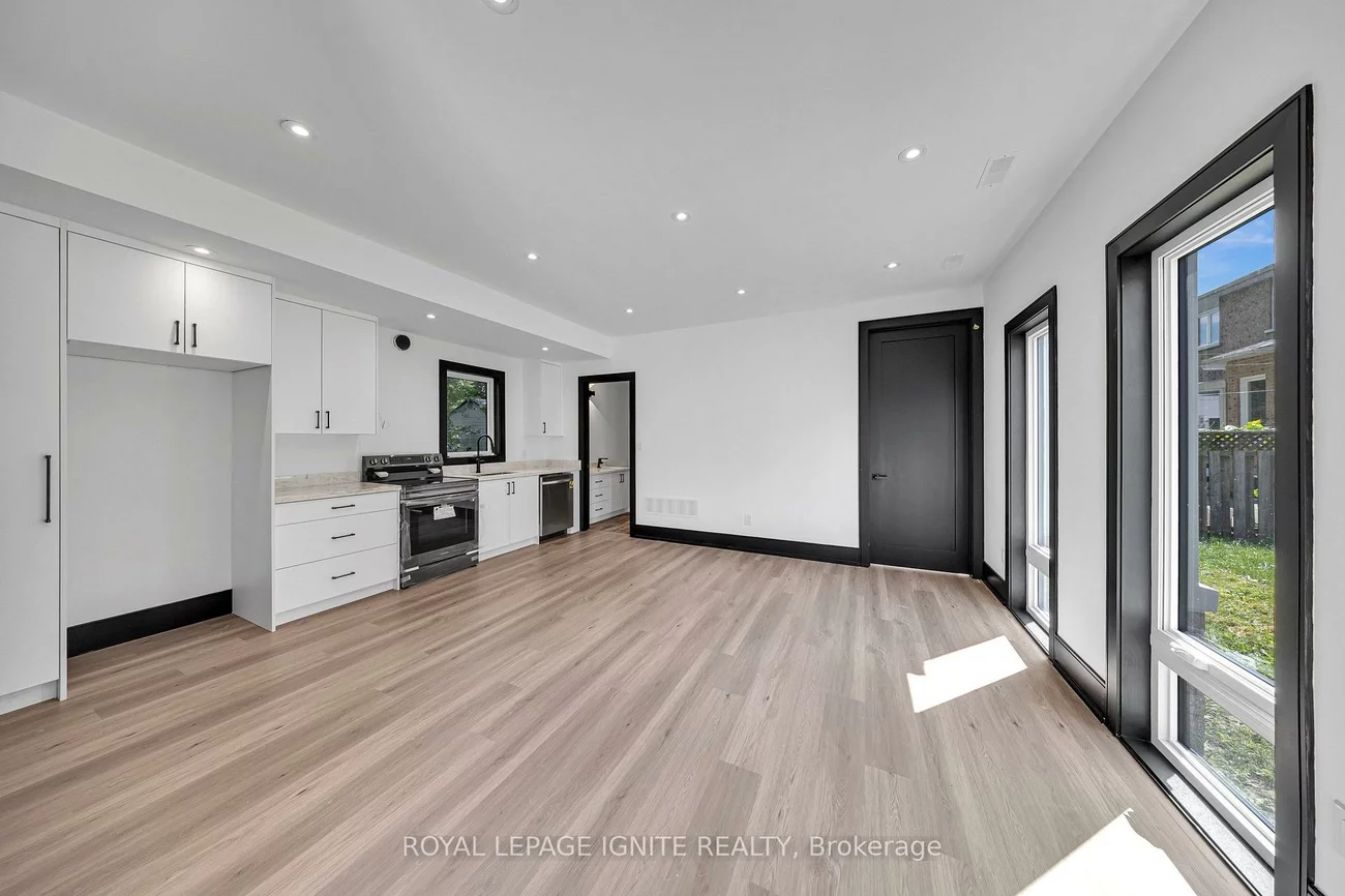 15, Deblyn, L'Amoreaux, Toronto