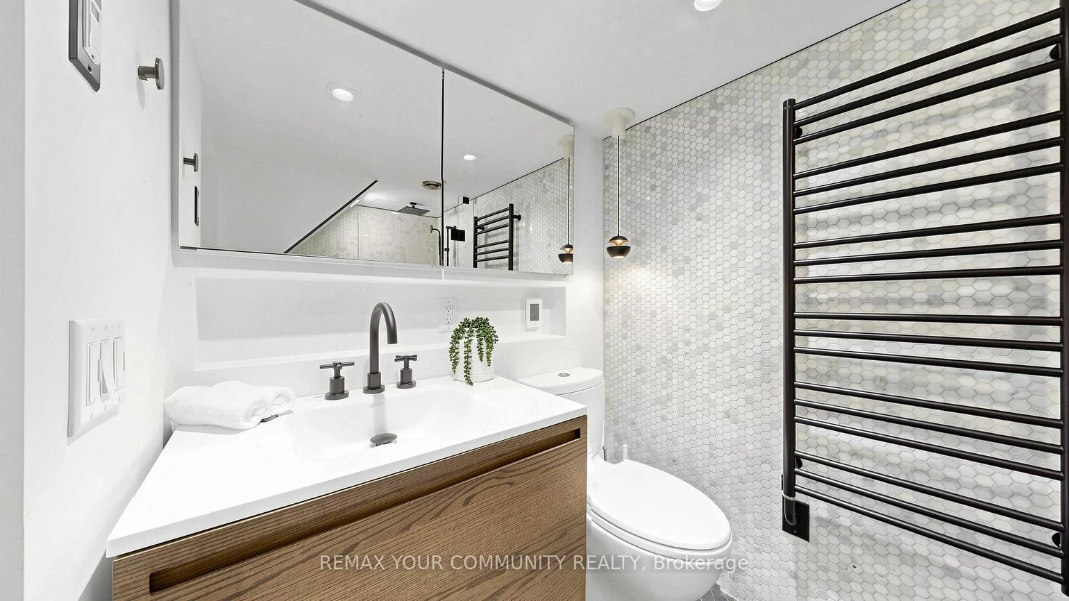 149, Jones, South Riverdale, Toronto