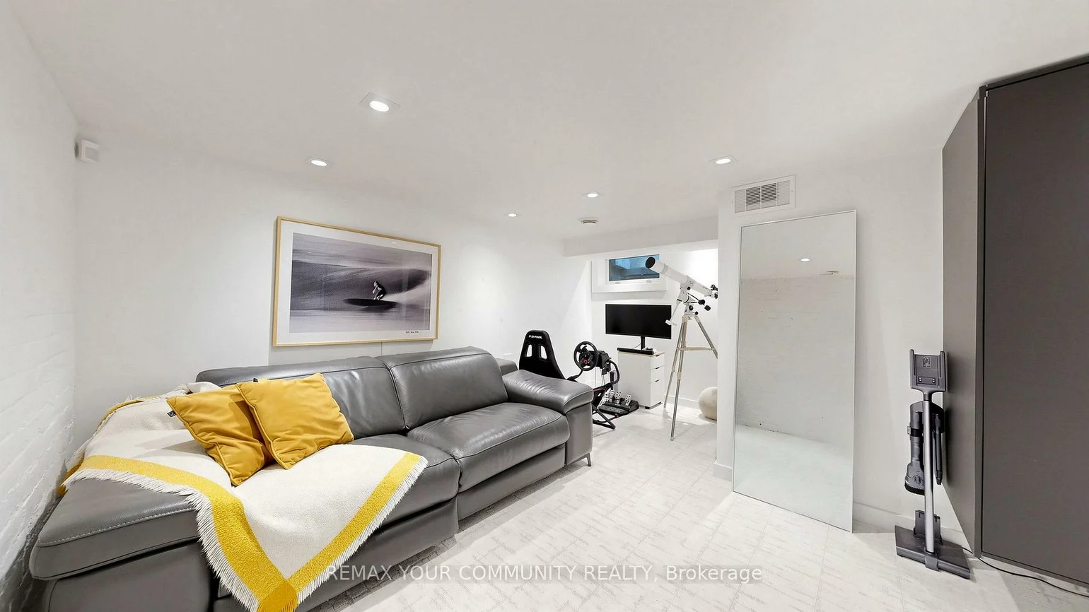 149, Jones, South Riverdale, Toronto