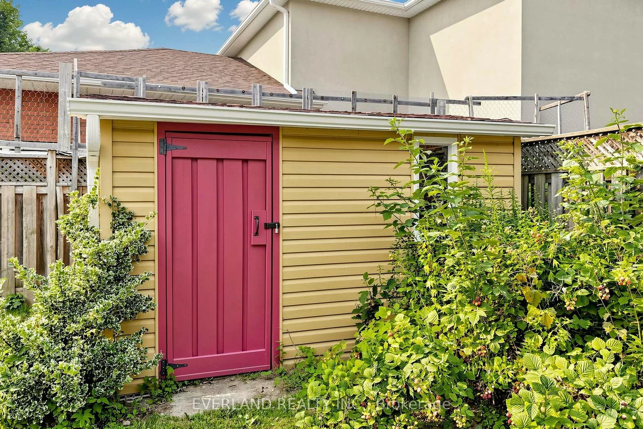 38, Six Nations, Woburn, Toronto