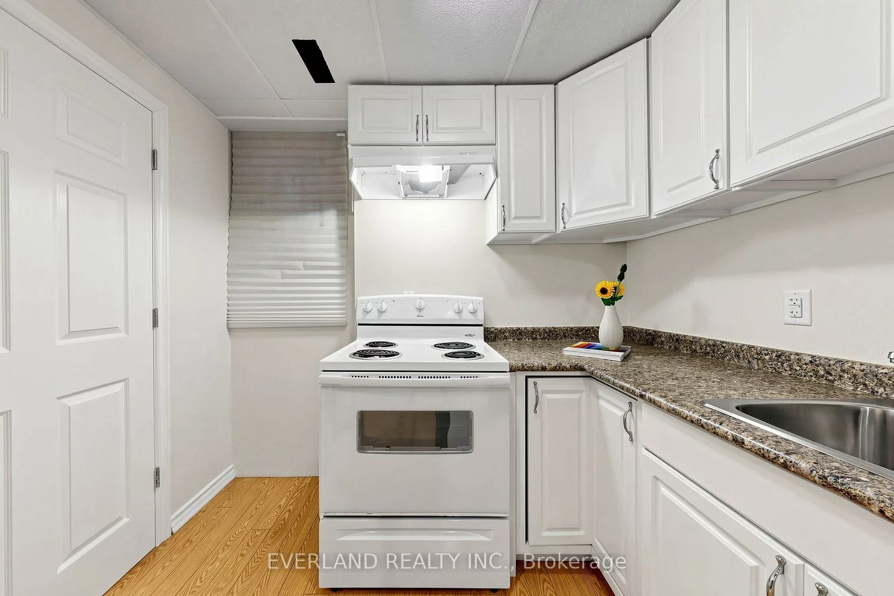38, Six Nations, Woburn, Toronto