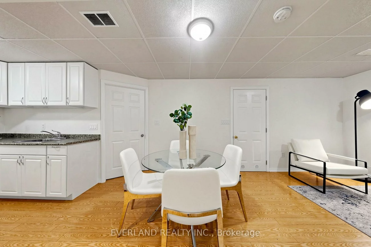 38, Six Nations, Woburn, Toronto