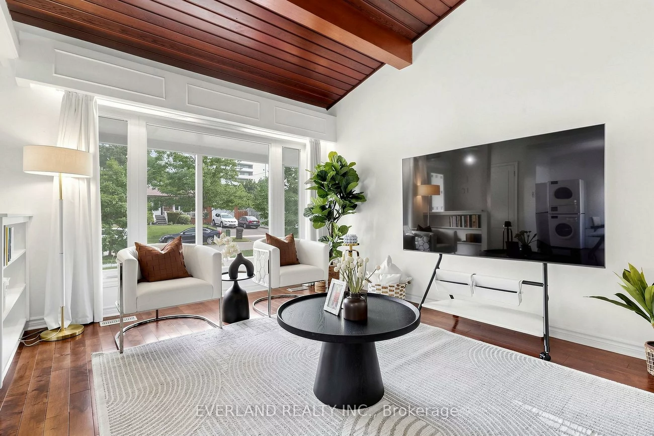 38, Six Nations, Woburn, Toronto