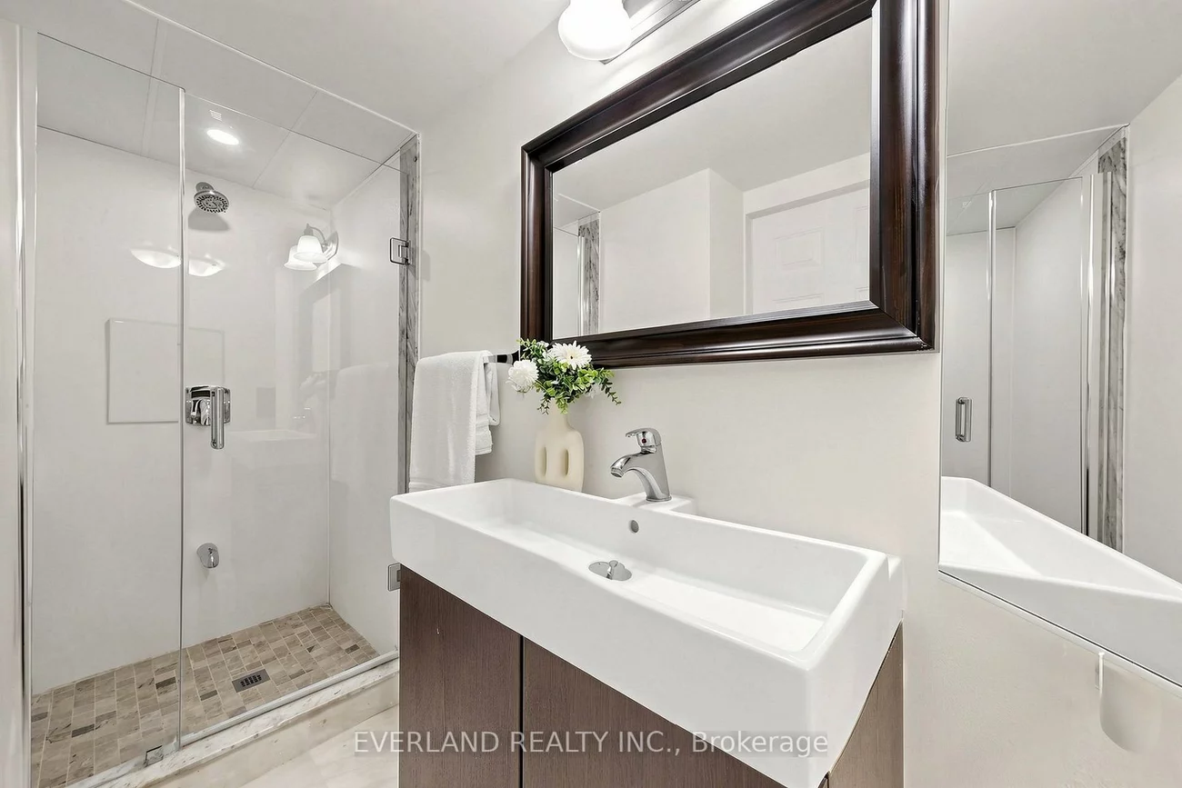 38, Six Nations, Woburn, Toronto